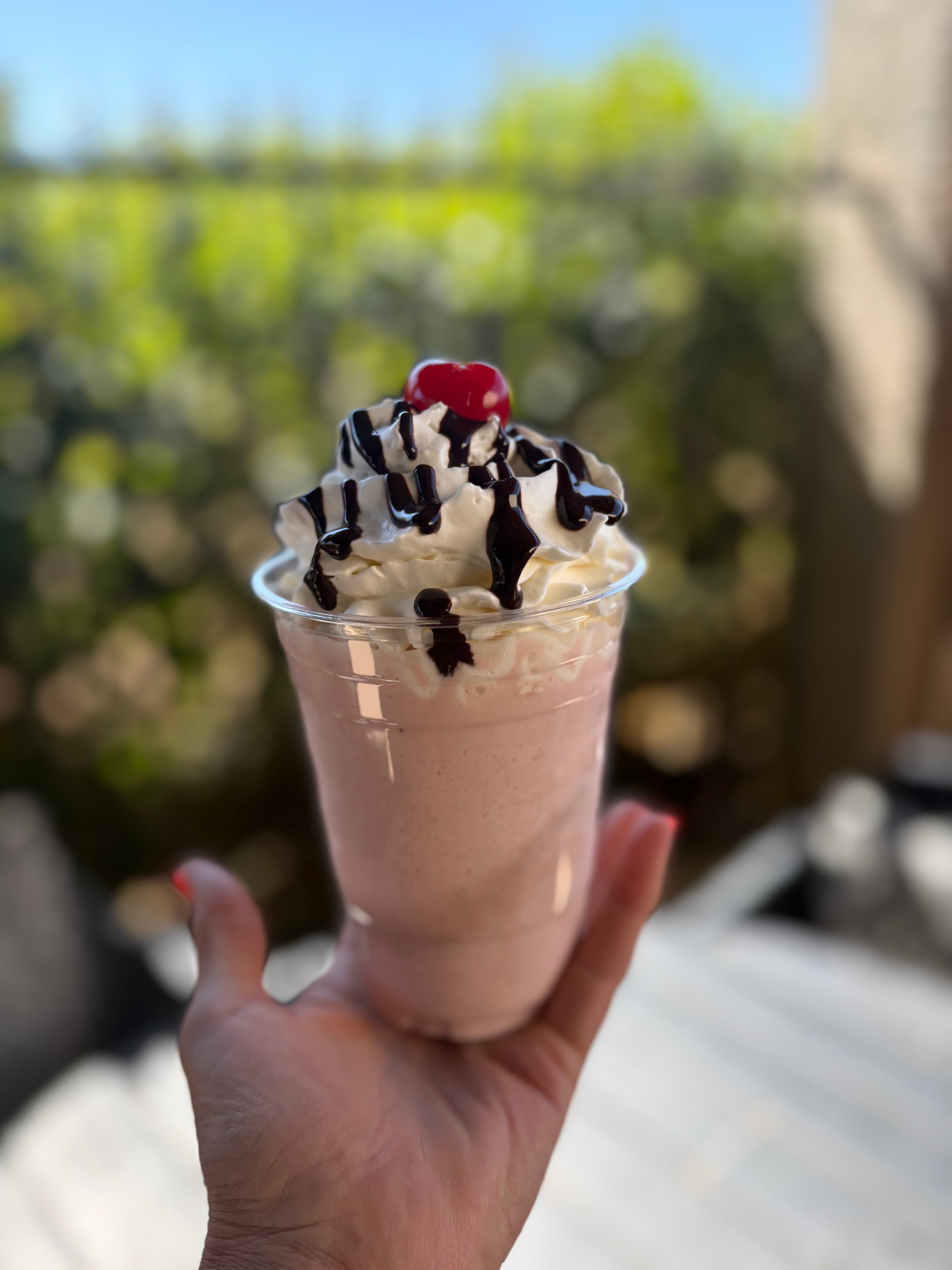 Banana Split Smoothie Urbano Bar Bistro